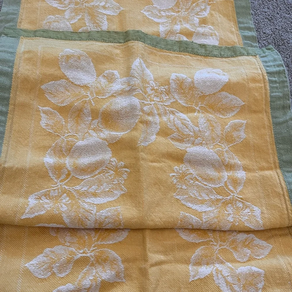 WILLIAMS SONOMA Jacquard Linen Runner Fruit Citrus Lemons Yellow Green 15x103